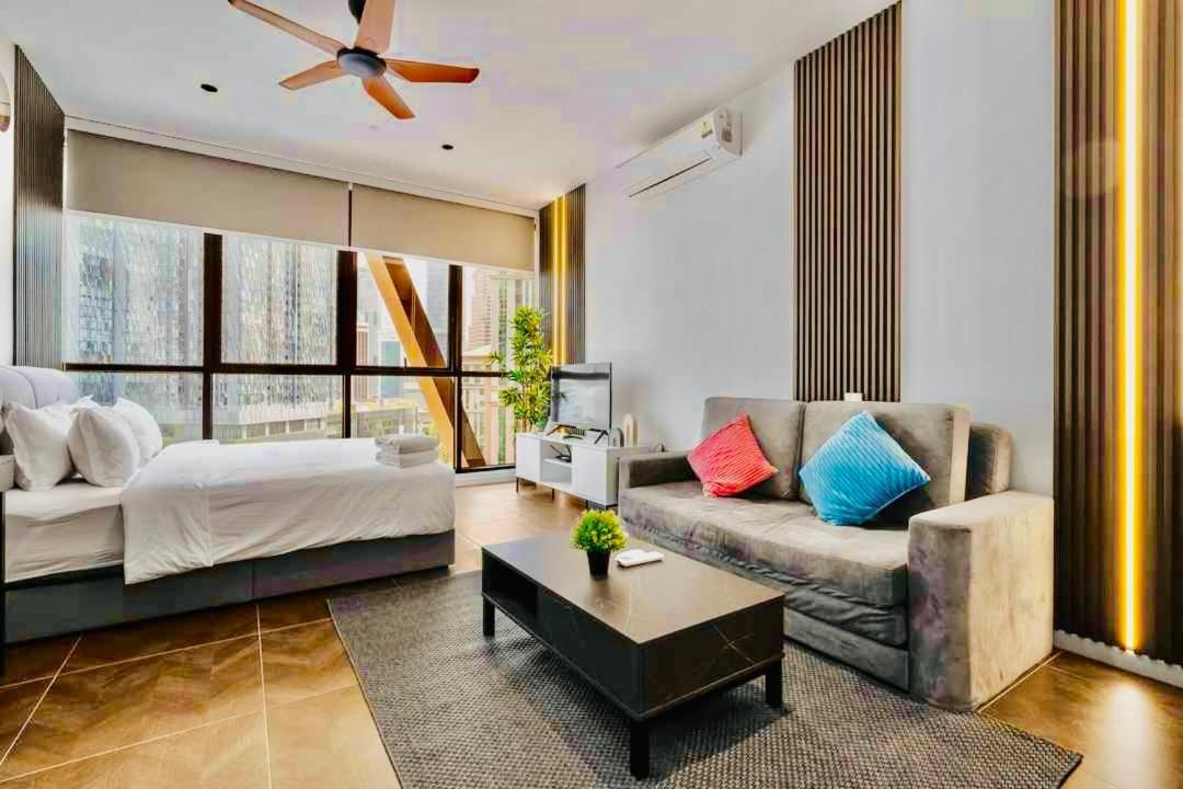 Scarletz Suites Klcc By M Suites Kuala Lumpur Exterior foto
